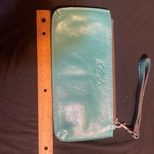 Patricia Nash teal wristlet